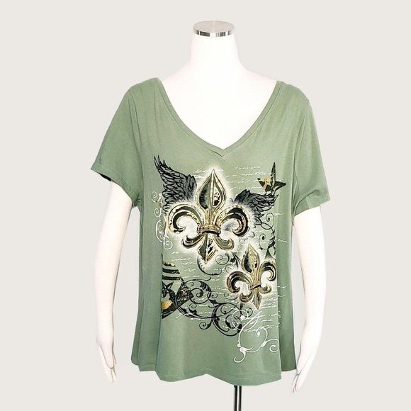 Bobbie Brooks Tops - ** Bobbie Brooks Tee